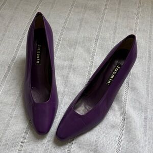 Jasmine 80s Vintage NWOT Deep Purple Leather Heels